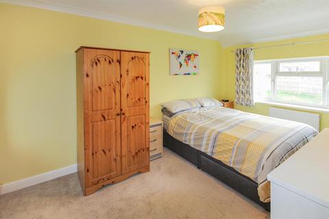 38 Denton Drive, Brighton, BN1 8LS