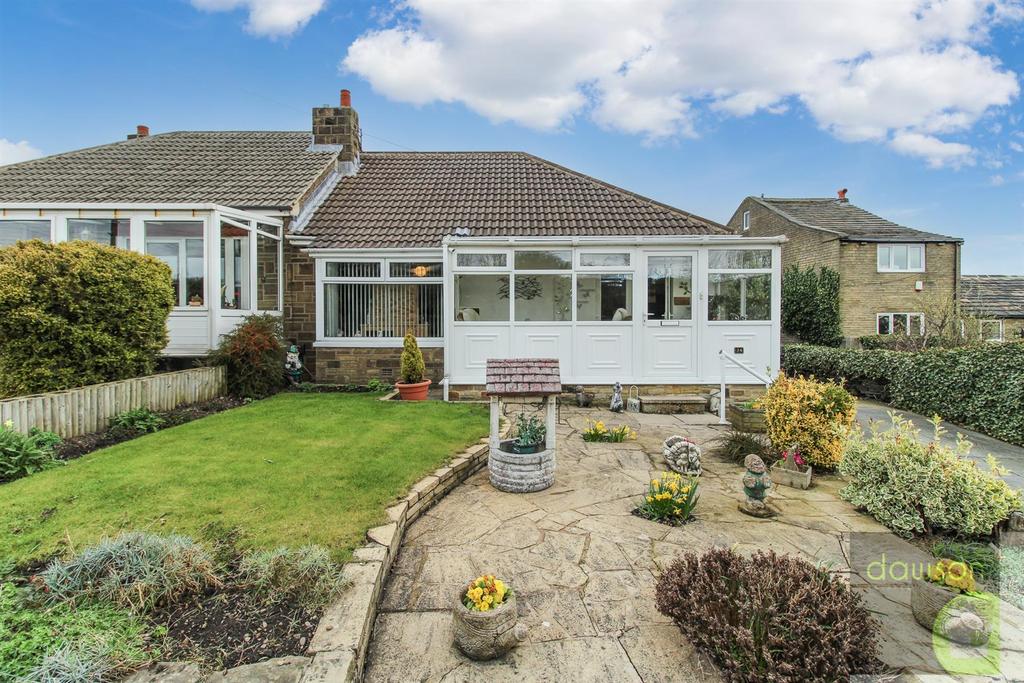 Dewsbury Road, Rastrick, Brighouse 2 bed semidetached bungalow £235,000