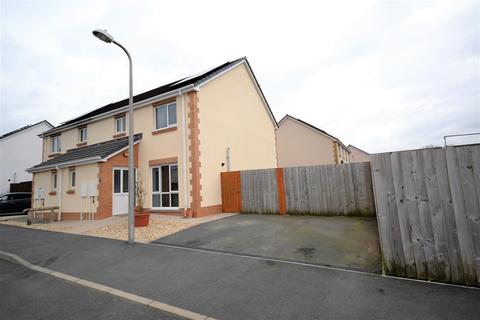 32 Cae Gwyrdd, St Clears, Carmarthen, SA33 4BE