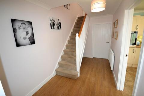 32 Cae Gwyrdd, St Clears, Carmarthen, SA33 4BE