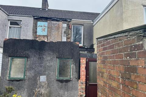 7 Bank Road, Llangennech, Llanelli, SA14 8UB