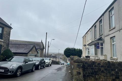 7 Bank Road, Llangennech, Llanelli, SA14 8UB