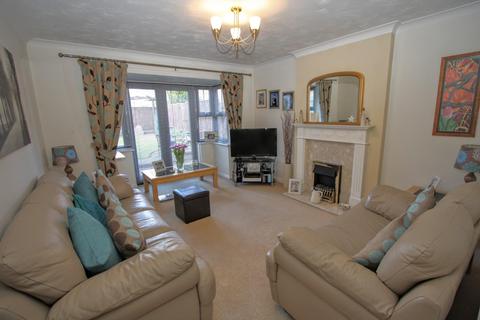 5 Arncliffe Grove, Darlington, DL3 8UN