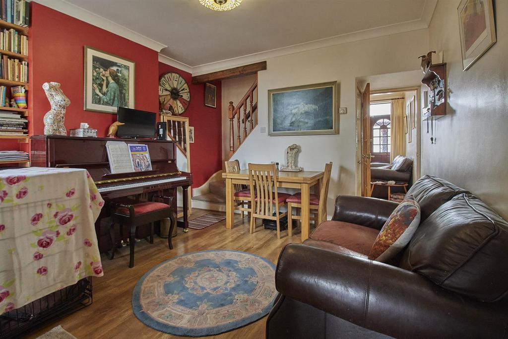 Keats Lane, Earl Shilton 2 bed end of terrace house £165,000