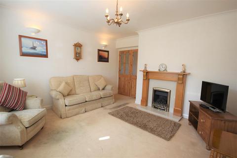 6 Dove Road, Forsbrook, Stoke-on-trent, ST11 9BS