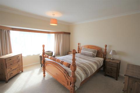 6 Dove Road, Forsbrook, Stoke-on-trent, ST11 9BS