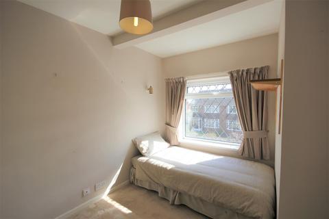 6 Dove Road, Forsbrook, Stoke-on-trent, ST11 9BS