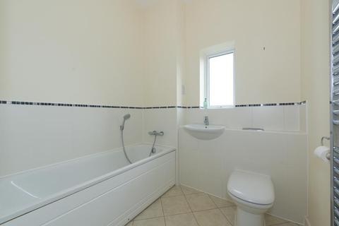 46 Parkview Way, Epsom, KT19 8FF
