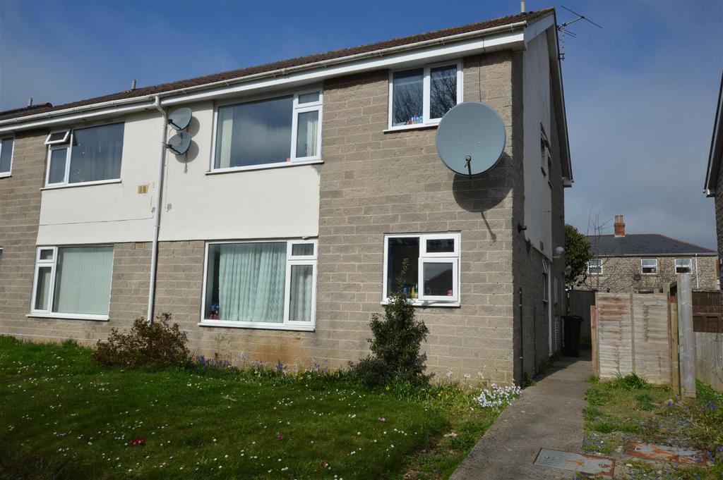 Holly Walk, Westfield, Radstock 2 bed flat £685 pcm (£158 pw)
