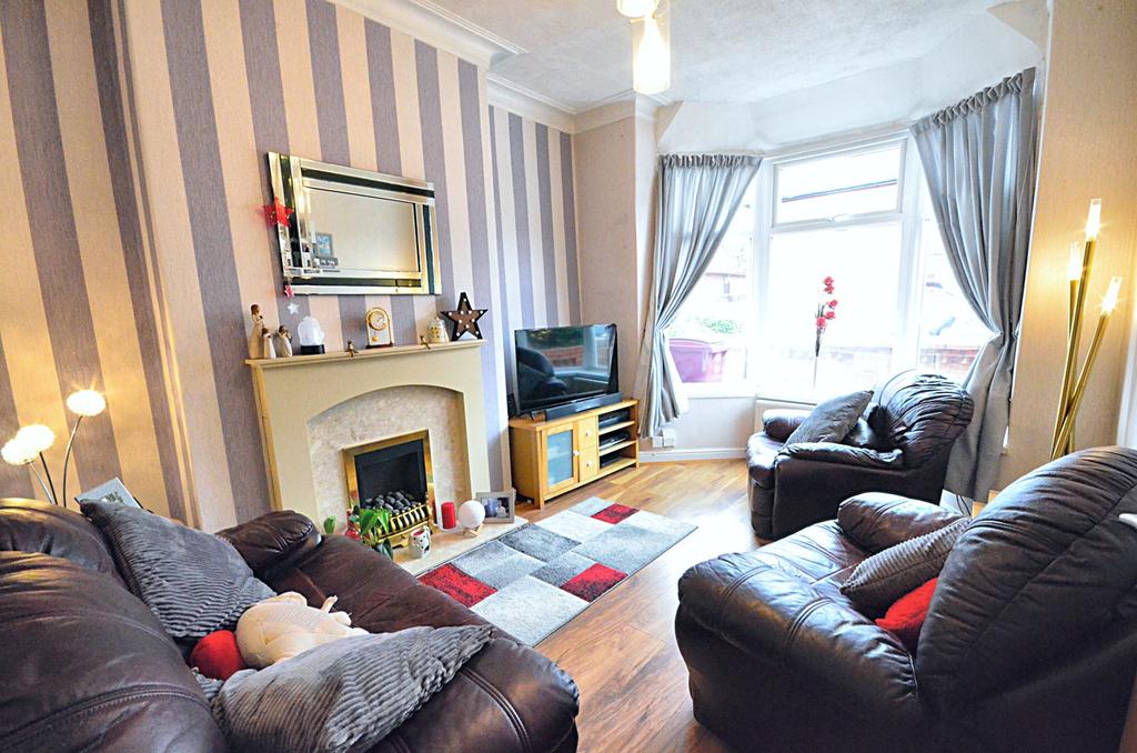 Thorns Road, Astley Bridge, Bolton, BL1 2 bed terraced house £165,000