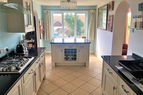 63 Hanson Drive, Fowey, PL23 1ET