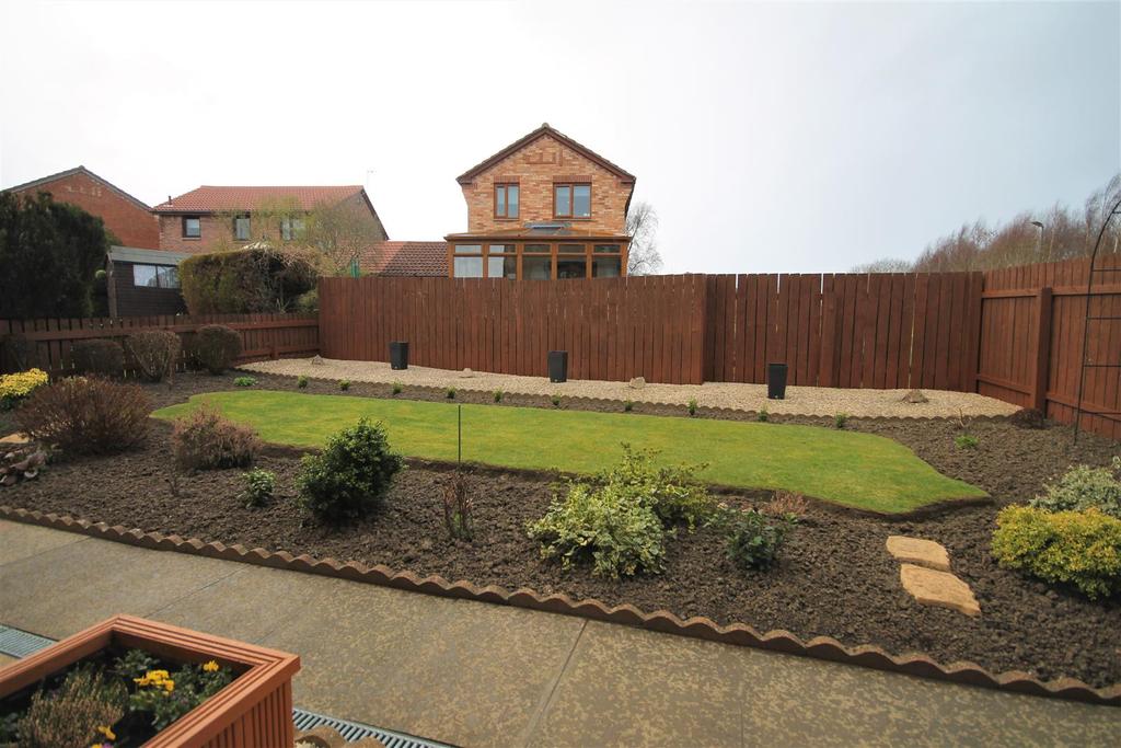 Erskine Road, Broxburn 3 bed detached house £182,000