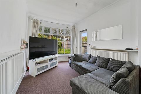1a Hereford Road, London, E11 2EA