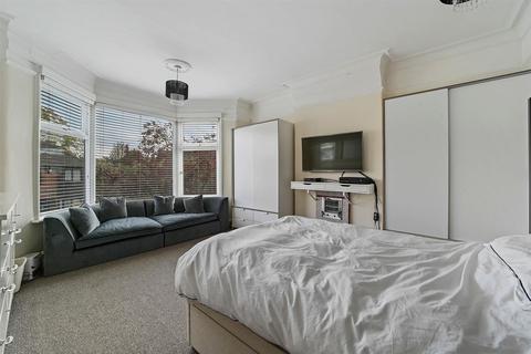 1a Hereford Road, London, E11 2EA