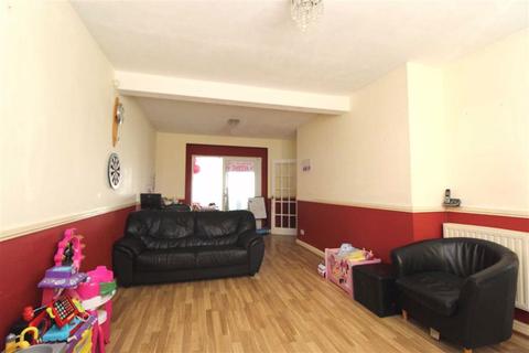 51 Gresham Drive, Romford, RM6 4TP