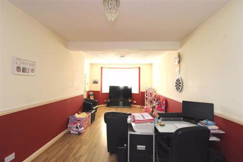 51 Gresham Drive, Romford, RM6 4TP