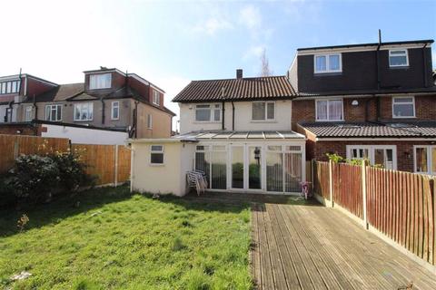 51 Gresham Drive, Romford, RM6 4TP