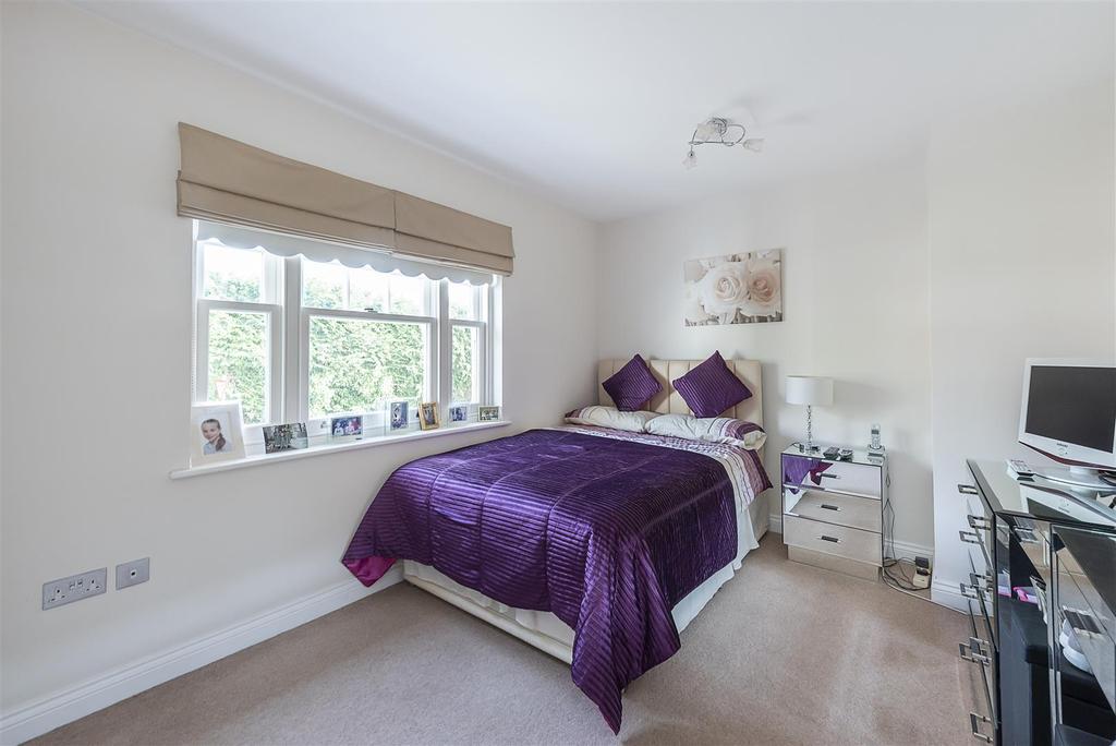 Bedroom 3 (2).jpg