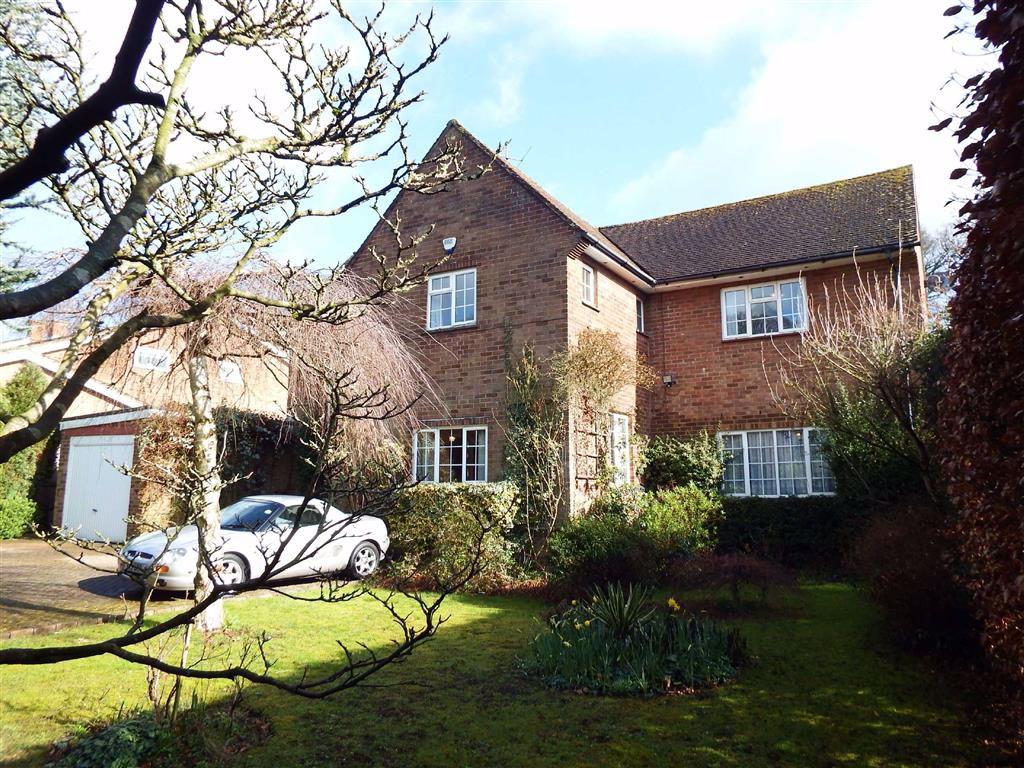 Chancellors Road, Stevenage, Hertfordshire, SG1 4 bed detached house