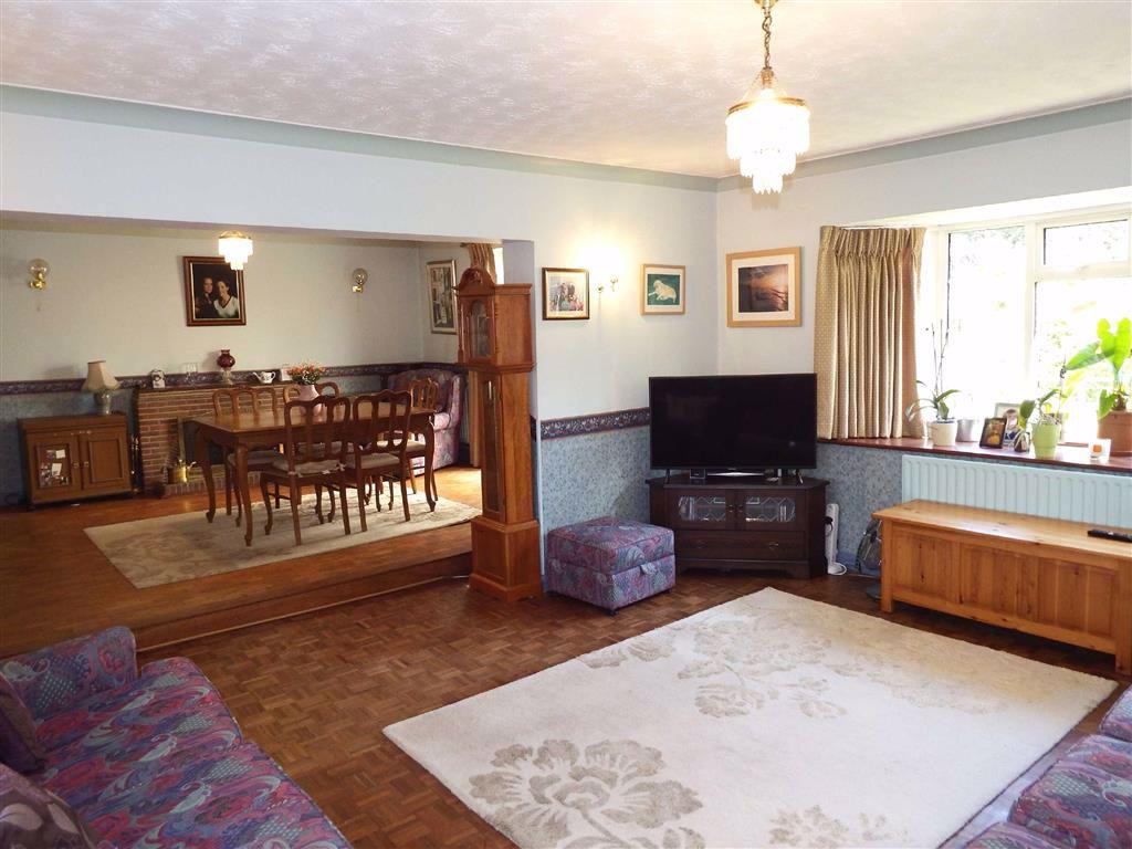 Chancellors Road, Stevenage, Hertfordshire, SG1 4 bed detached house