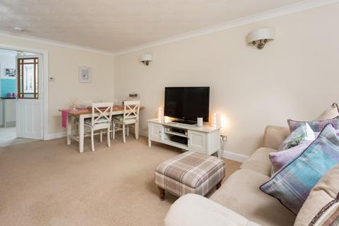 4 Carrs Meadow, Escrick, York, YO19 6JZ