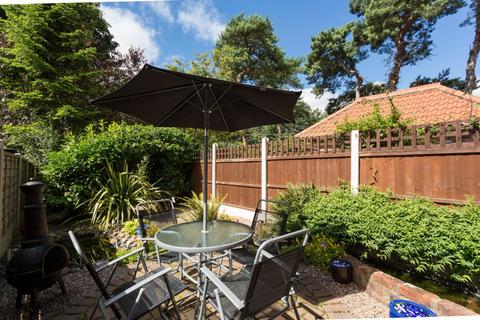 4 Carrs Meadow, Escrick, York, YO19 6JZ