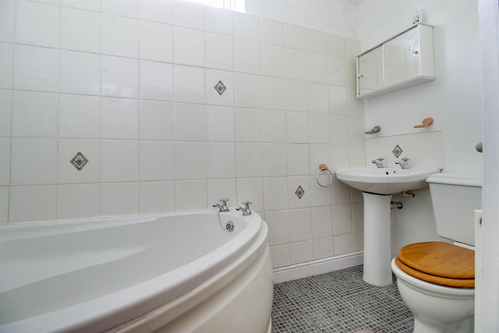 Ensuite bathroom