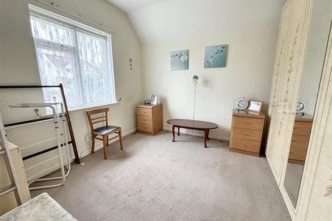 21 Newcourt Road, Topsham, Exeter, EX3 0BT