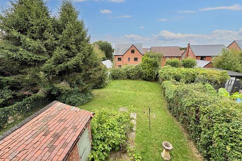 21 Newcourt Road, Topsham, Exeter, EX3 0BT