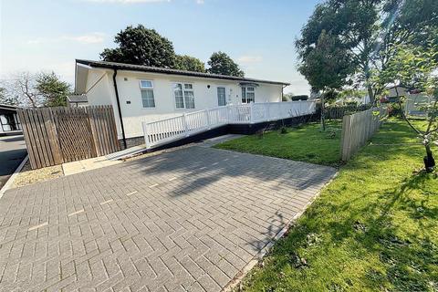 2 bedroom park home for sale, Riverside Meadow, Newport Park, Exeter