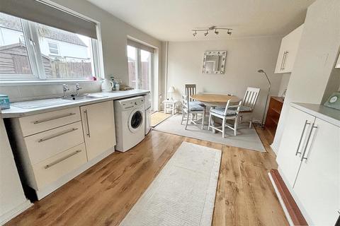 9 Globefield, Topsham, Exeter, EX3 0EY