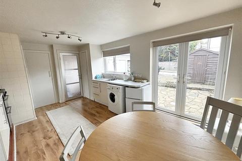 9 Globefield, Topsham, Exeter, EX3 0EY