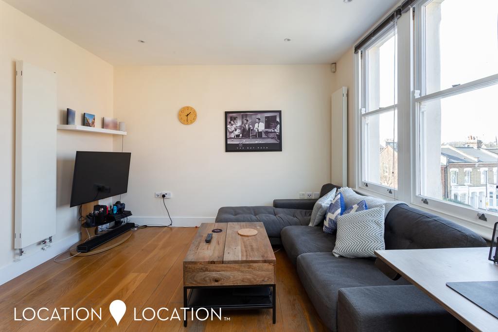 180320218 LLSN  Elwood Street  N5 1 EB 006.jpg