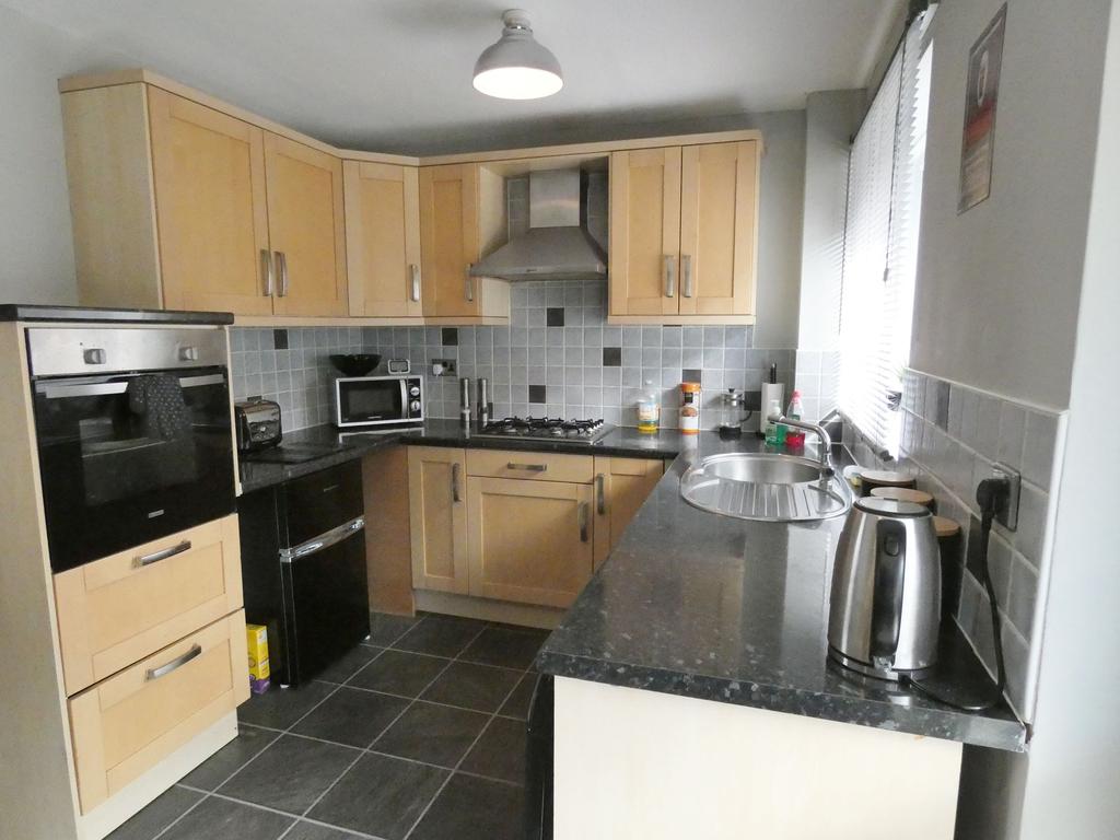 Abbey View, Hexham, Northumberland, NE46 1EQ 3 bed terraced house £130,000