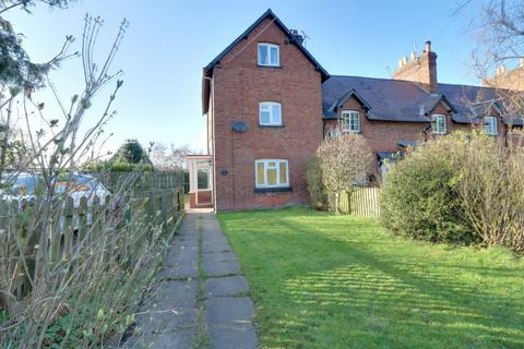 3 bedroom end of terrace house to rent, Chester Street, Oakmere, Northwich, CW8