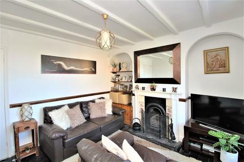 60 Albany Road, Crawley, RH11 7BZ