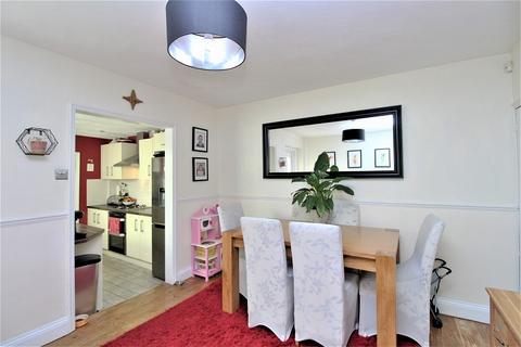 60 Albany Road, Crawley, RH11 7BZ
