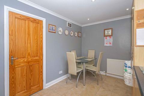 3 Cairns Court, Crieff, PH7 3SP
