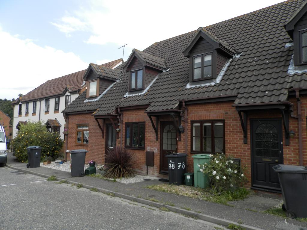 Constance Close, Witham CM8 1 bed terraced house £800 pcm (£185 pw)