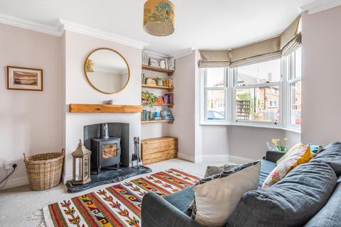 17 Alpha Road, Chobham, Woking, GU24 8NE