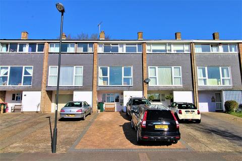 17 Arden Road, Furnace Green, Crawley, RH10 6HL