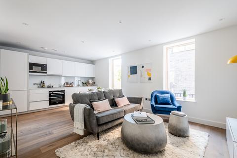 13, Wyles House Prodigal Square, London, E8 1FU