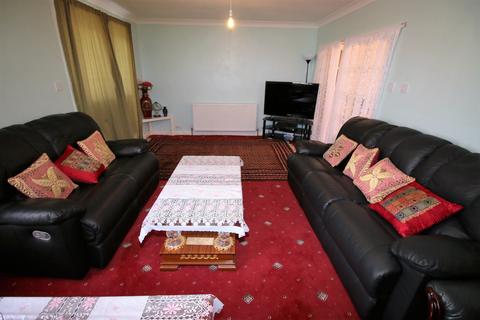 9 Bexhill Close, Feltham, TW13 5EZ