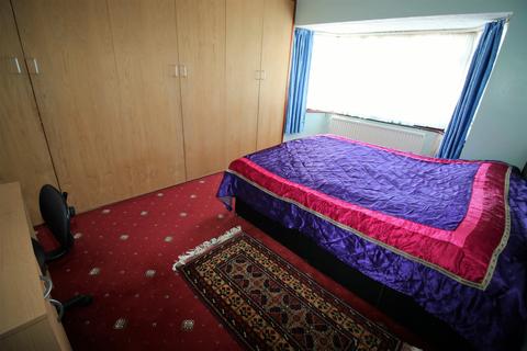 9 Bexhill Close, Feltham, TW13 5EZ