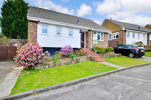 1 High Cross Fields, Crowborough, TN6 2SN