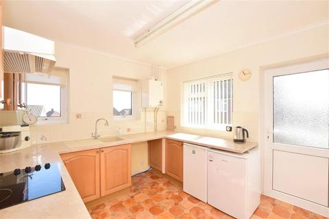 1 High Cross Fields, Crowborough, TN6 2SN