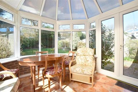 1 High Cross Fields, Crowborough, TN6 2SN