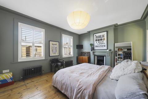 82 Grosvenor Road, London, W7 1HJ