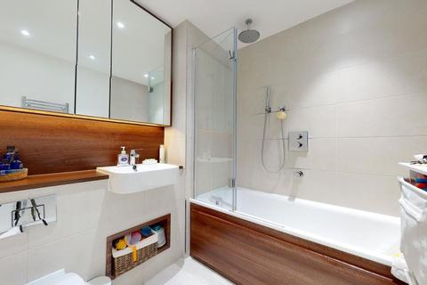 18, Skylark Court, 33 Pipit Drive, London, SW15 3AW