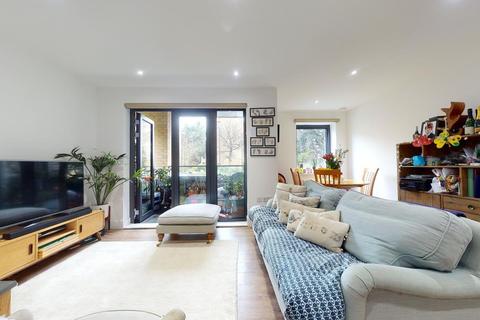 18, Skylark Court, 33 Pipit Drive, London, SW15 3AW